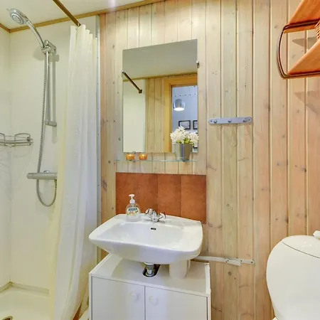 Cita - 100m To The Fjord By Interhome